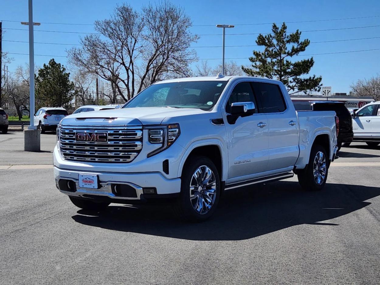 2024 GMC Sierra 1500 Denali | Photo 3 of 25