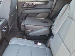 2025 GMC Yukon AT4 | Thumbnail Photo 9 of 27