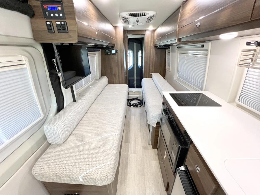 2020 Winnebago Boldt 70KL | Photo 5 of 21