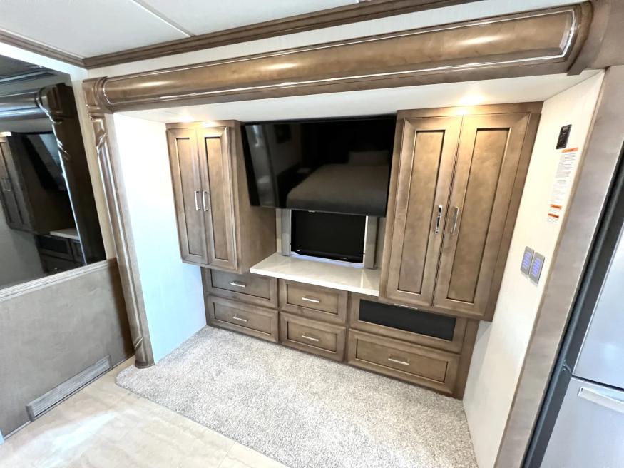 2024 Newmar Ventana 4037 | Photo 14 of 31