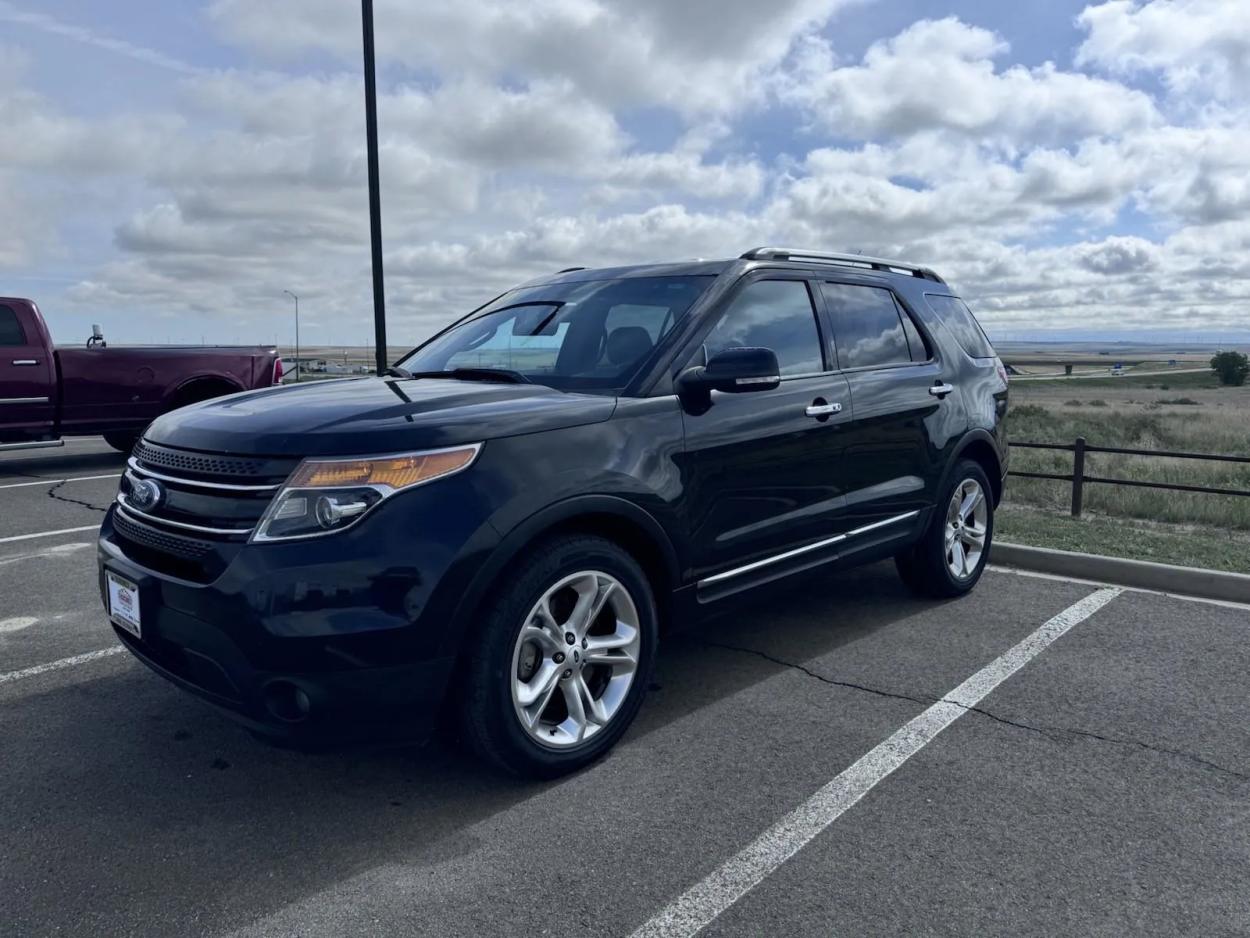 2014 Ford Explorer Limited | Photo 7 of 21