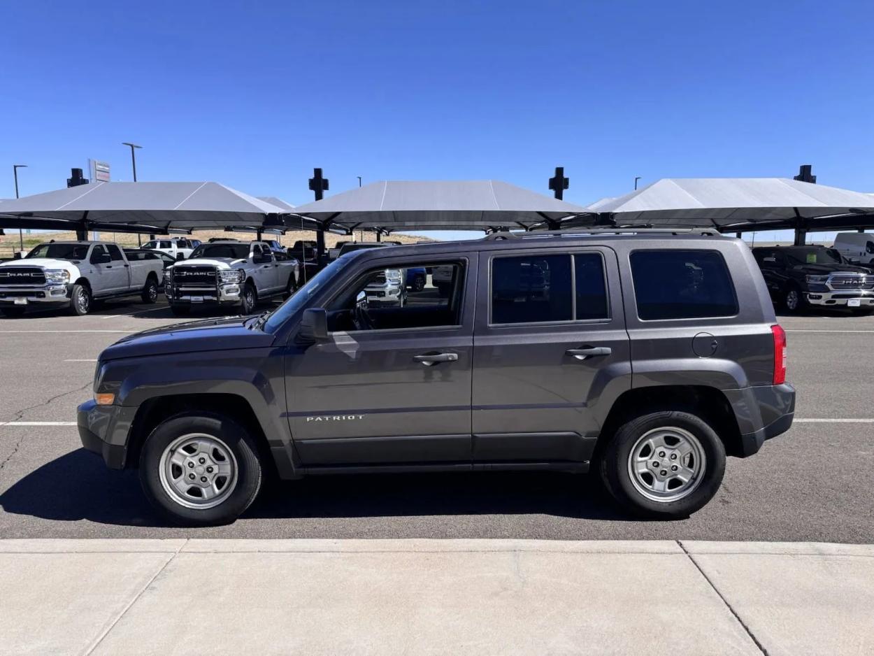 2017 Jeep Patriot Sport | Photo 4 of 16