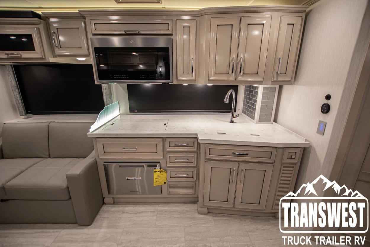 2024 Newmar Ventana 3809 | Photo 15 of 40