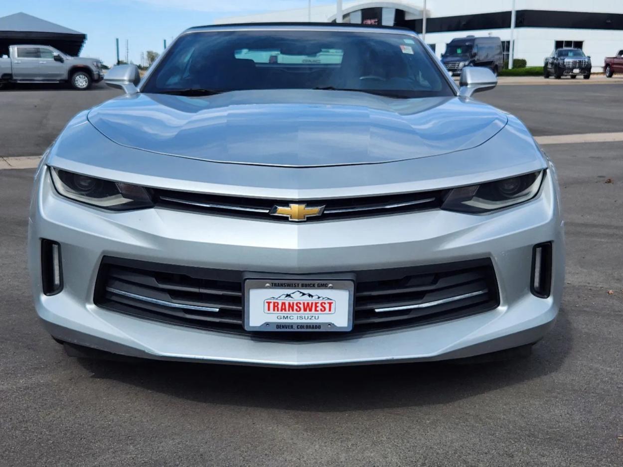 2017 Chevrolet Camaro 1LT | Photo 4 of 27