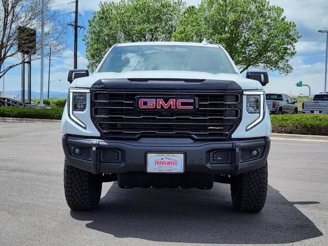 2024 GMC Sierra 1500 AT4X | Photo 4 of 27