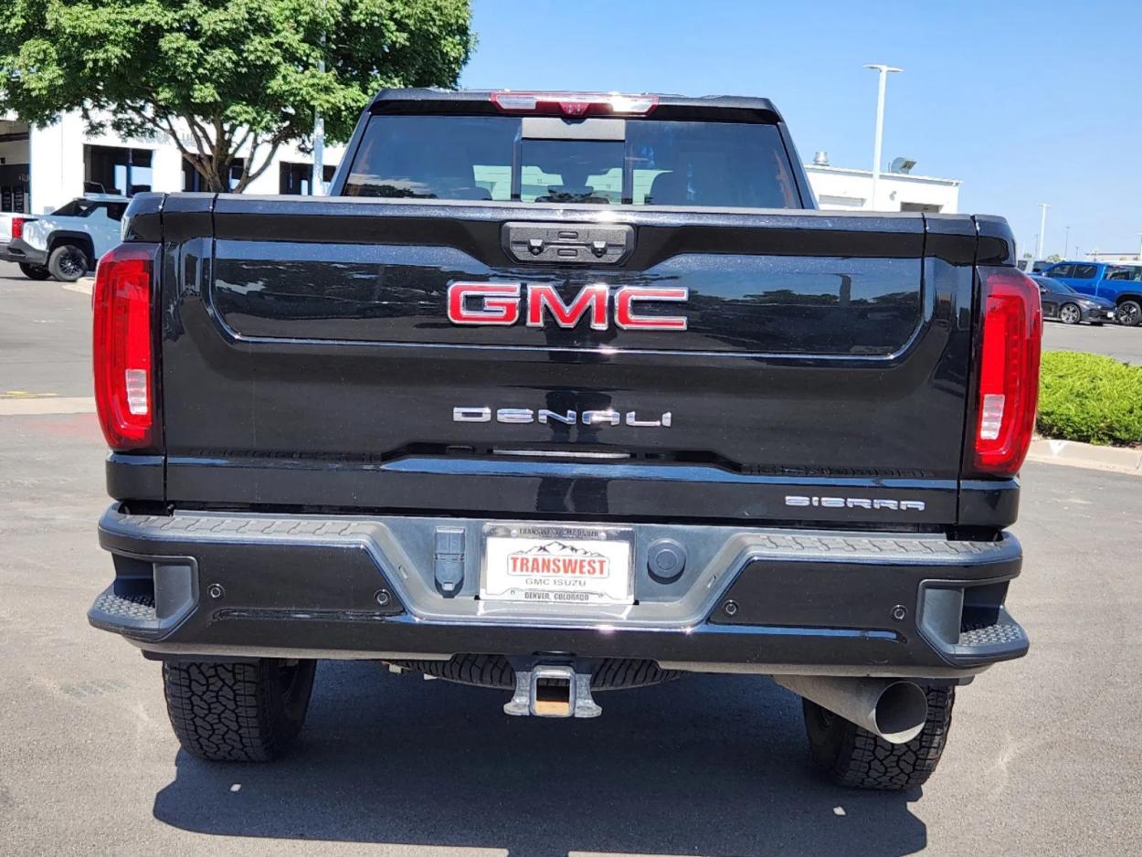 2021 GMC Sierra 2500HD Denali | Photo 12 of 31