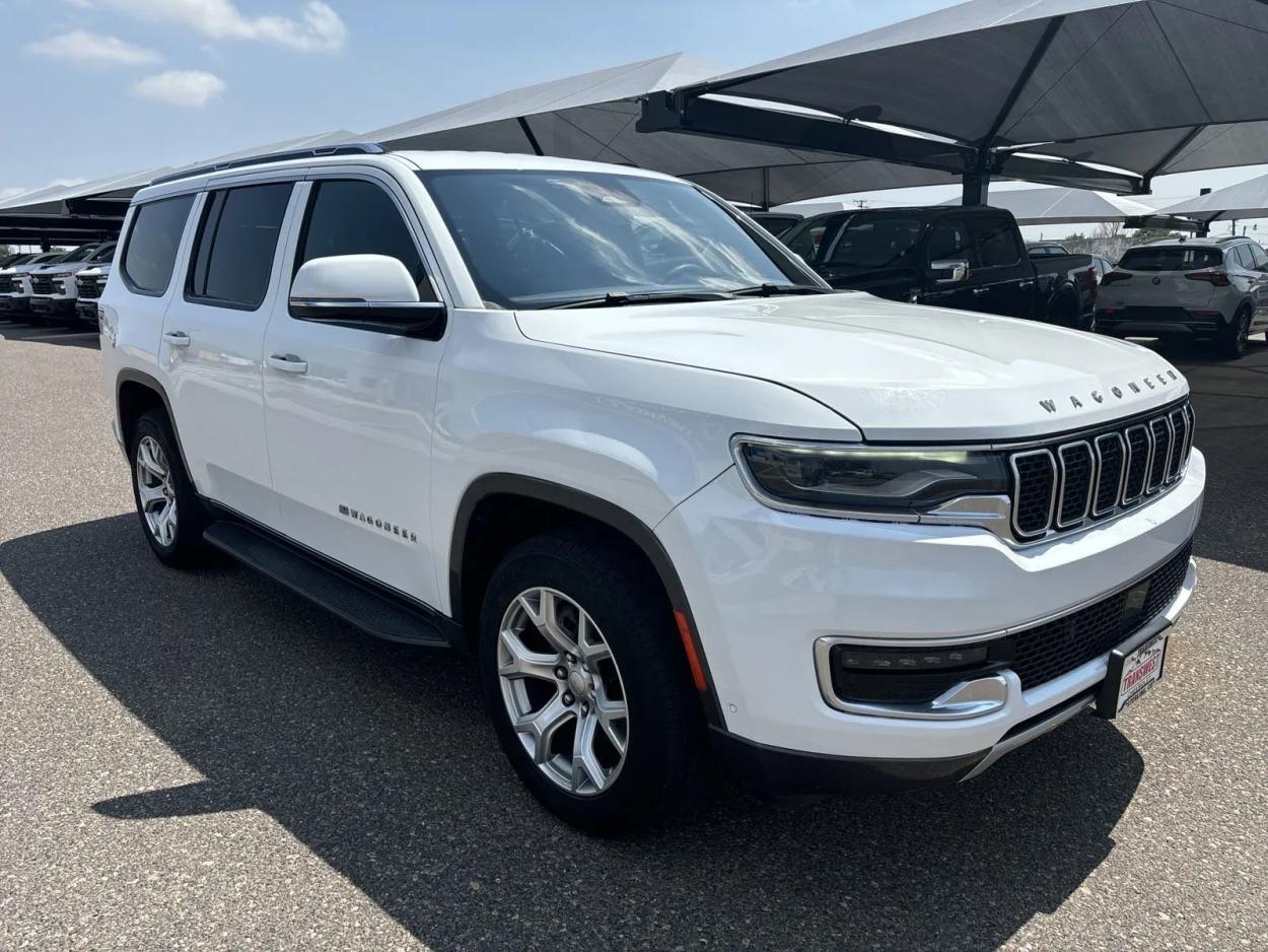 2022 Jeep Wagoneer Series II | Photo 6 of 23