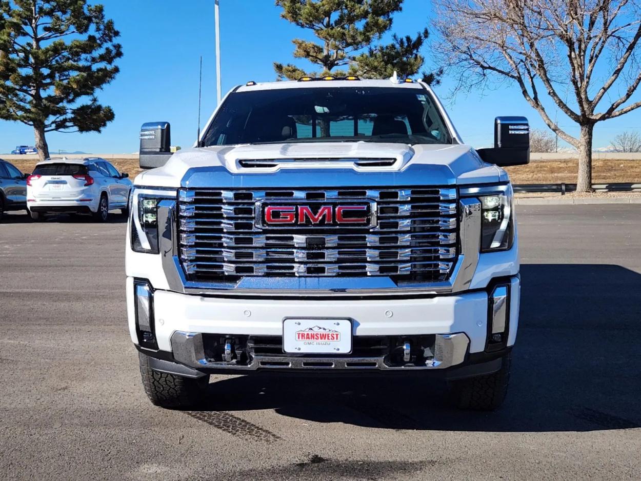 2024 GMC Sierra 2500HD Denali | Photo 4 of 29