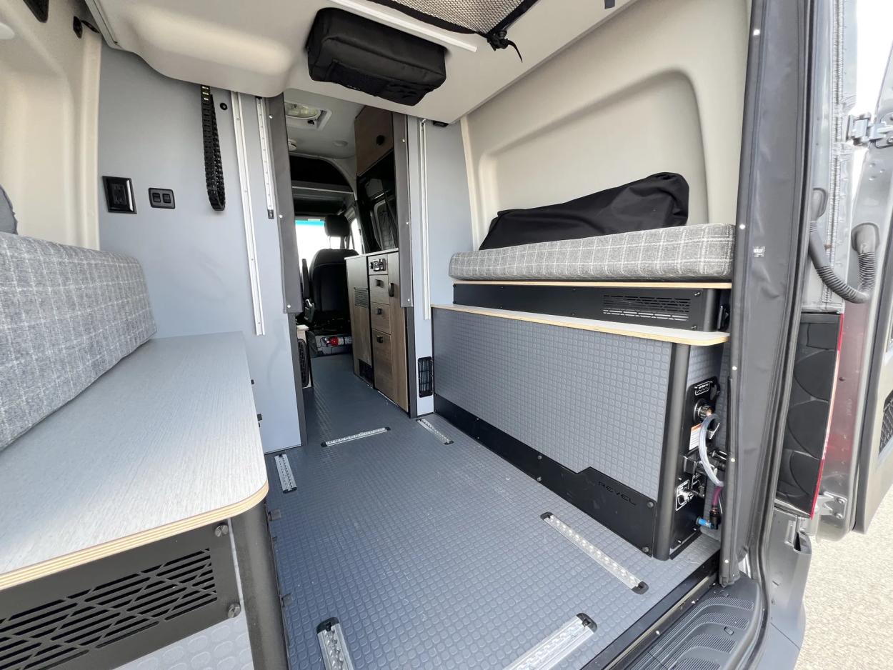 2025 Winnebago Revel 44E | Photo 16 of 19